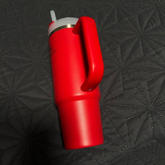 Stanley Red Insulated Travel Mug with Handle and Straw - Picture 2 of 8